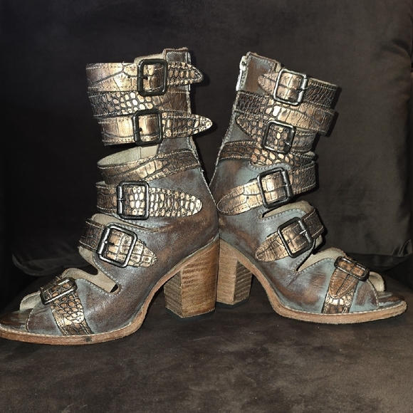 Freebird by Steven Distressed Teal Strappy Buckle Heels - Picture 5 of 5